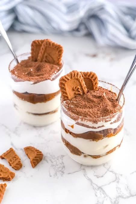 Yogurt Biscoff Cheesecake/Tiramisu